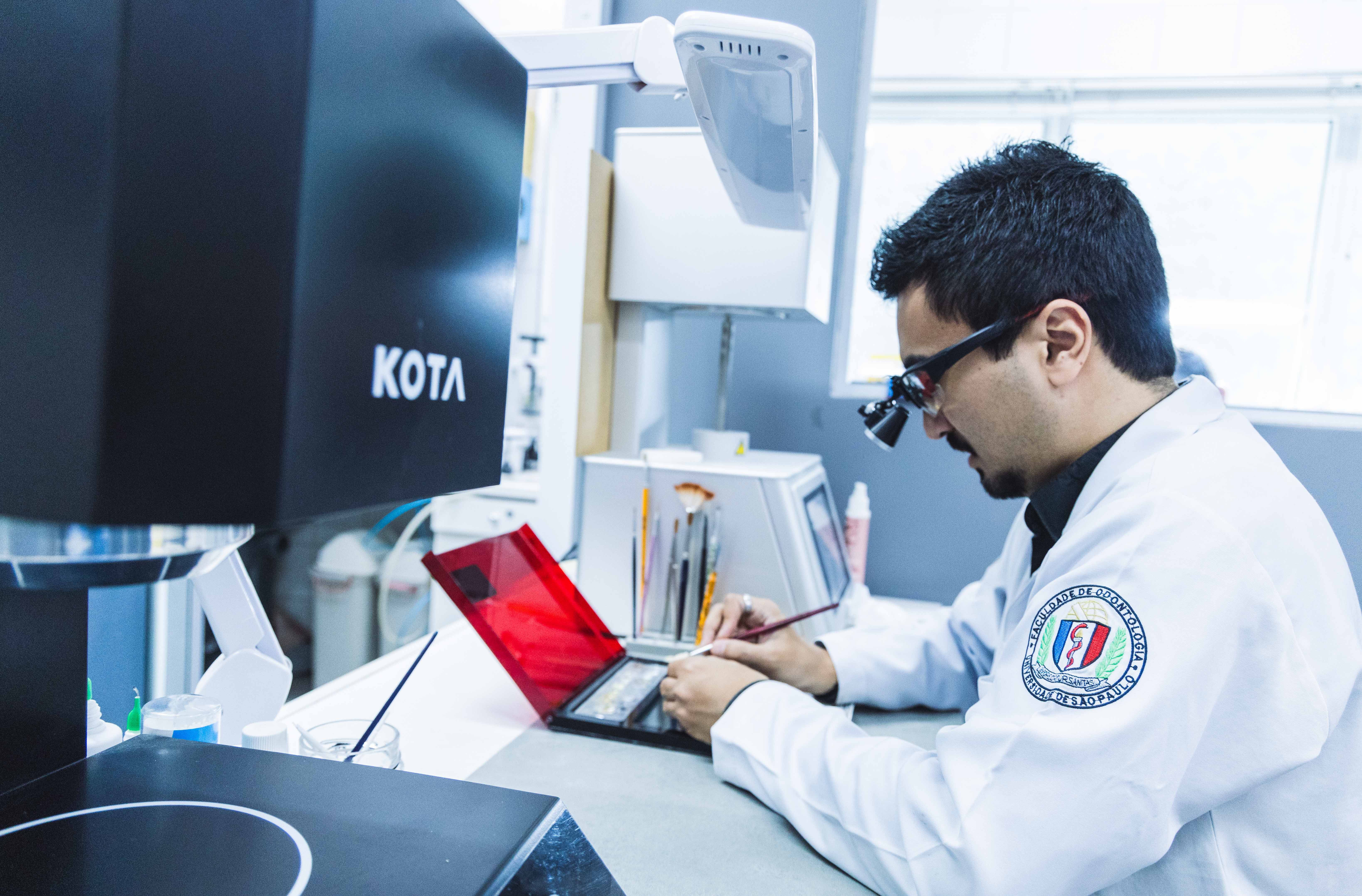 IEM Lab, laboratório protético próprio